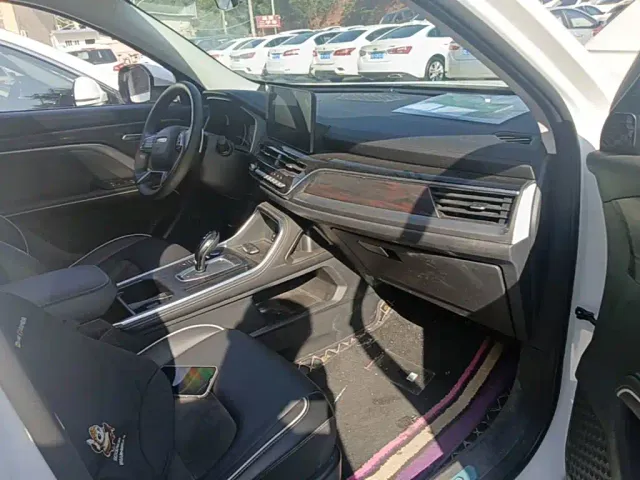 Haval H6 — Фото автомобиля 24
