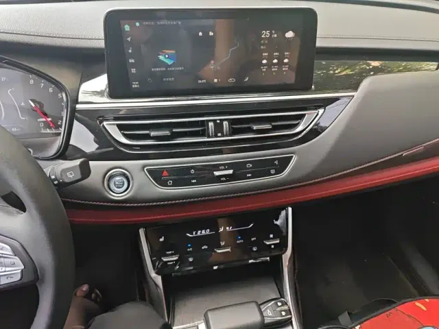 Changan CS75 — Фото автомобиля 5