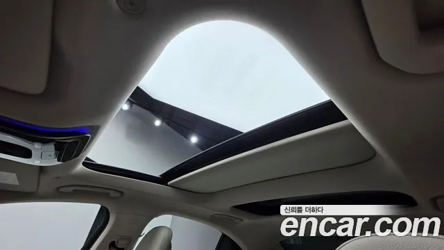 Mercedes-Benz E-Class — Фото автомобиля 14