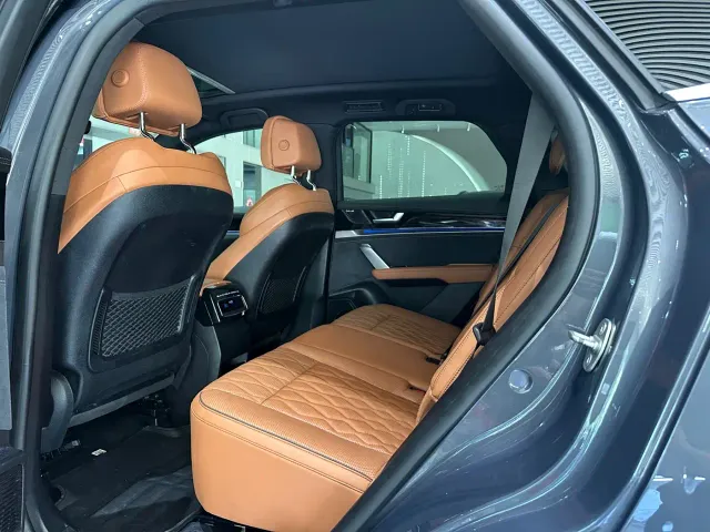 BYD Tang — Фото автомобиля 18