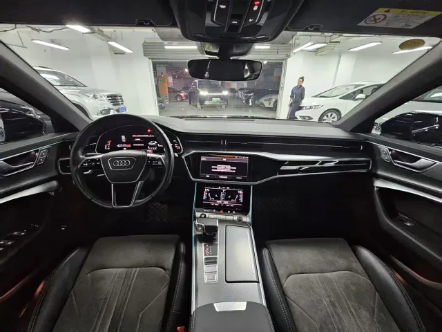 Audi A6L — Фото автомобиля 12
