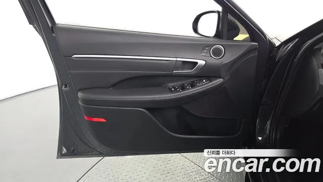 Hyundai Sonata — Фото автомобиля 13