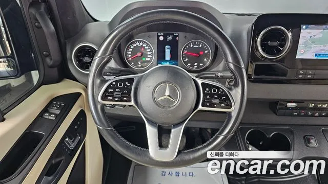 Mercedes-Benz Sprinter — Фото автомобиля 13