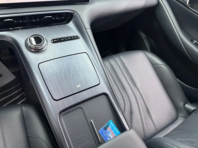 Geely Galaxy E5 — Фото автомобиля 8