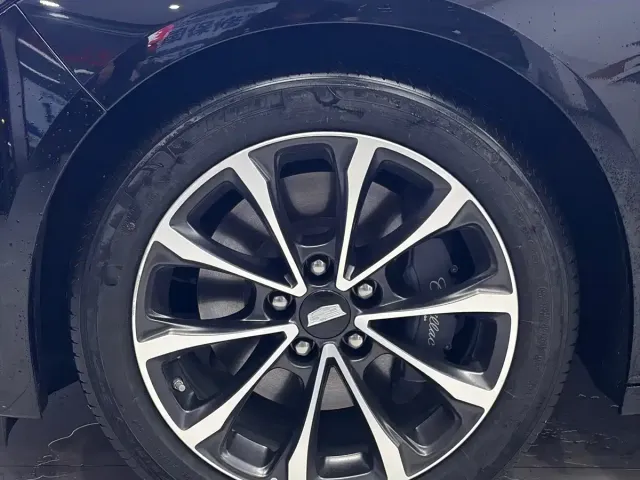 Cadillac CT5 — Фото автомобиля 4