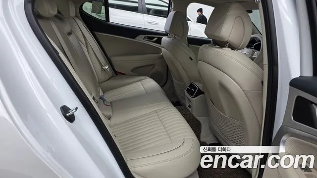 Genesis G70 New — Фото автомобиля 17
