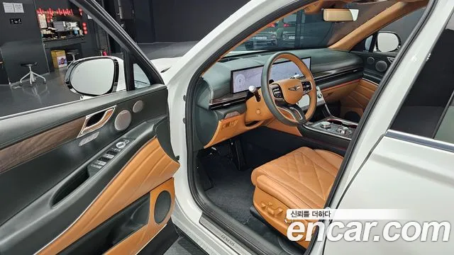 Genesis GV80 — Фото автомобиля 14