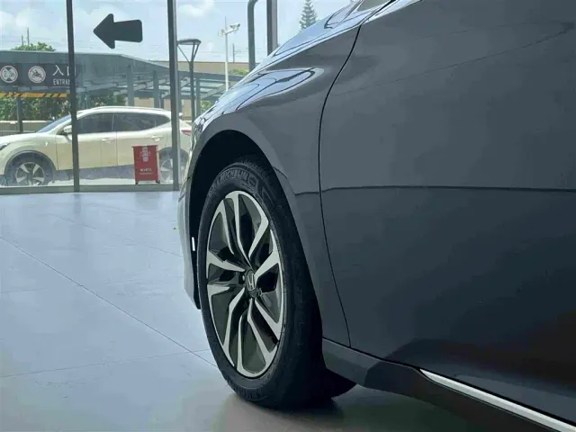 Honda Accord — Фото автомобиля 16