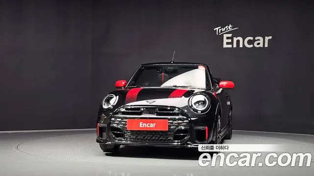 Mini Cooper Convertible — Фото автомобиля 3