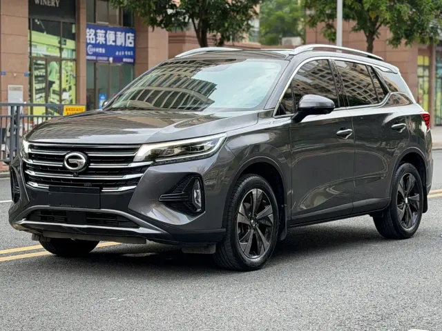 Фотография автомобиля — GAC Trumpchi GS4
