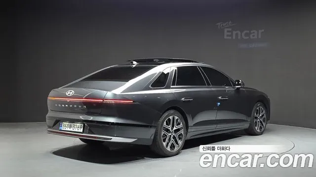 Hyundai Grandeur Grandeur (GN7) 2.5 Бензин 2WD — Фото автомобиля 2