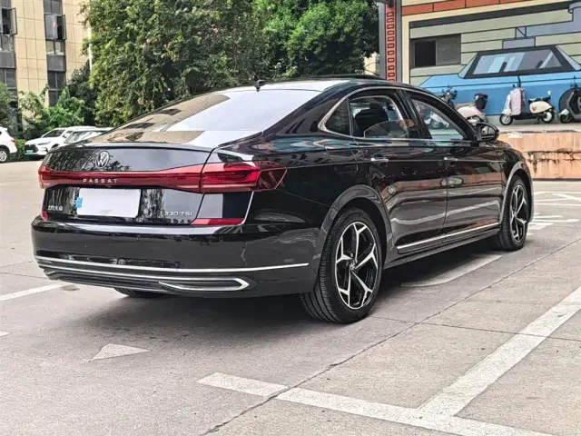 Volkswagen Passat — Фото автомобиля 19