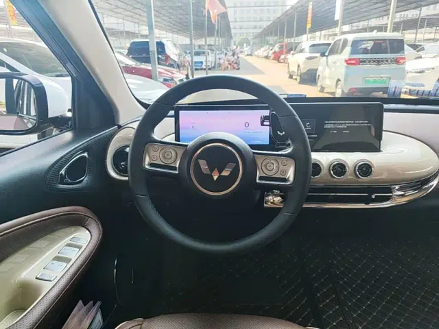 Wuling Bingo — Фото автомобиля 10