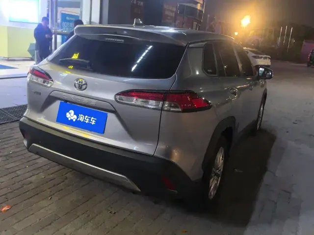 Toyota Corolla Cross — Фото автомобиля 3