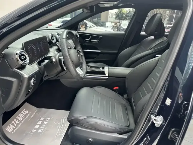 Mercedes-Benz C-Class — Фото автомобиля 12