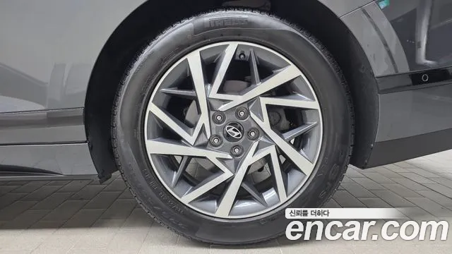Hyundai Grandeur GN7 — Фото автомобиля 6