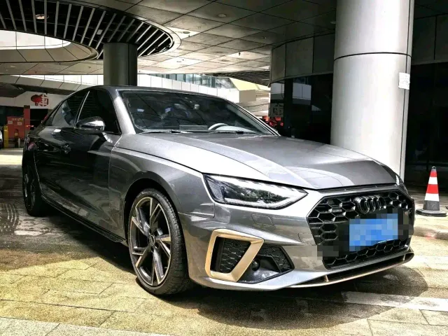 Audi A4L — Фото автомобиля 3