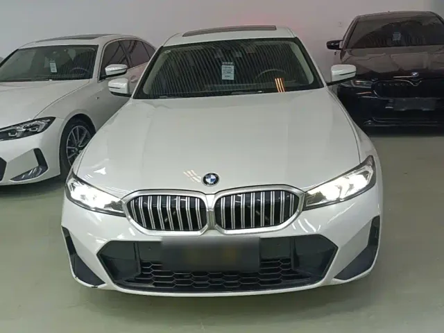 BMW 3 Series — Фото автомобиля 2