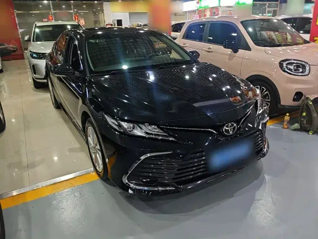 Toyota Camry — Фото автомобиля 3