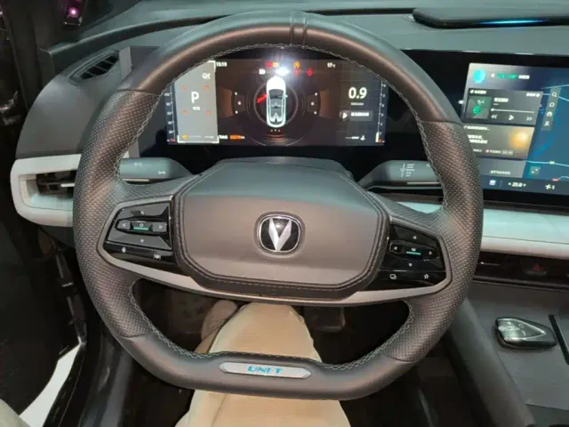 Changan UNI-T — Фото автомобиля 10