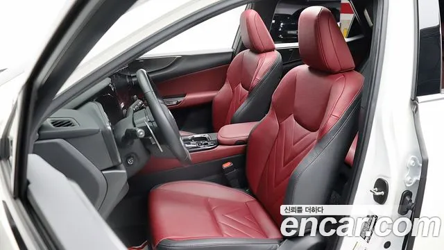 Lexus NX Generation 2 — Фото автомобиля 14