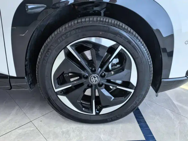 Toyota BoZhi 3X — Фото автомобиля 6
