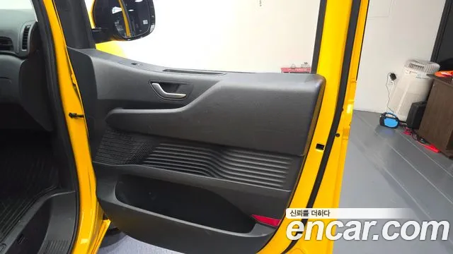 Hyundai Staria Staria L3.5 Школьный автобус — Фото автомобиля 24