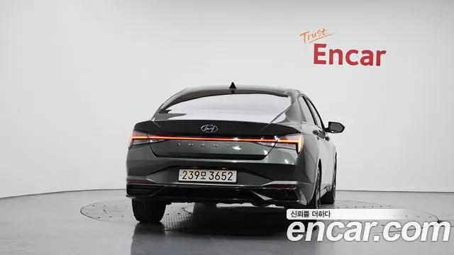 Hyundai Avante CN7 — Фото автомобиля 4