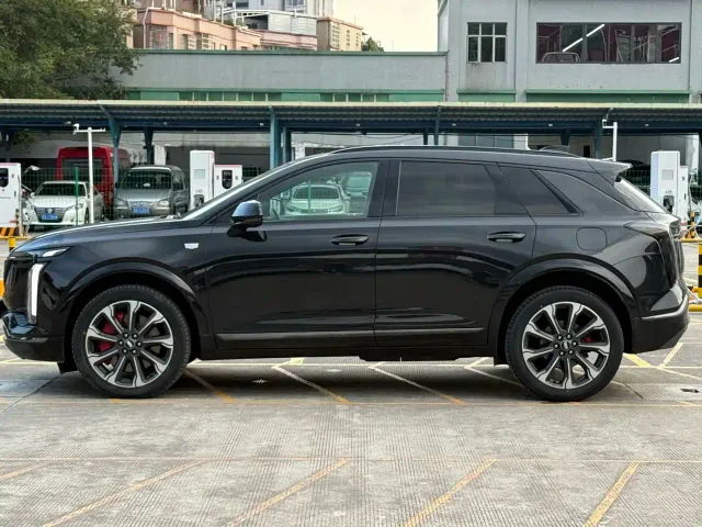 Cadillac XT5 — Фото автомобиля 7