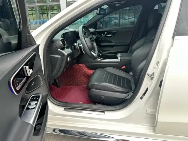 Mercedes-Benz C-Class — Фото автомобиля 8
