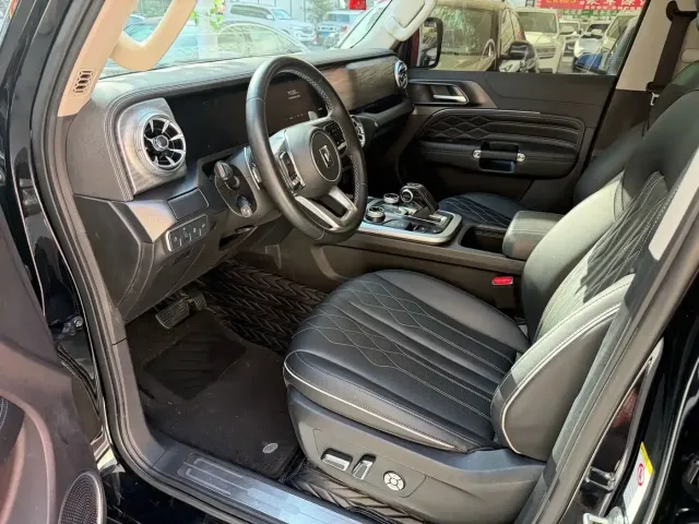 Tank Tank 300 2023 Off-Road Edition 2.0T Challenger — Фото автомобиля 3