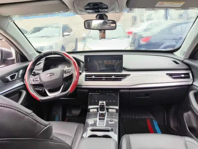 Chery Tiggo 8 — Фото автомобиля 12