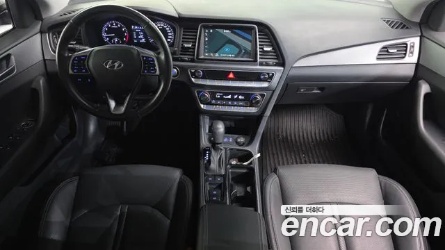 Hyundai Sonata — Фото автомобиля 7
