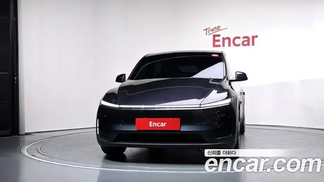 Tesla Model Y — Фото автомобиля 3