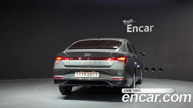 Hyundai Avante CN7 — Фото автомобиля 4