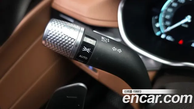 Genesis G80 Бензин 2.5 турбо AWD — Фото автомобиля 8