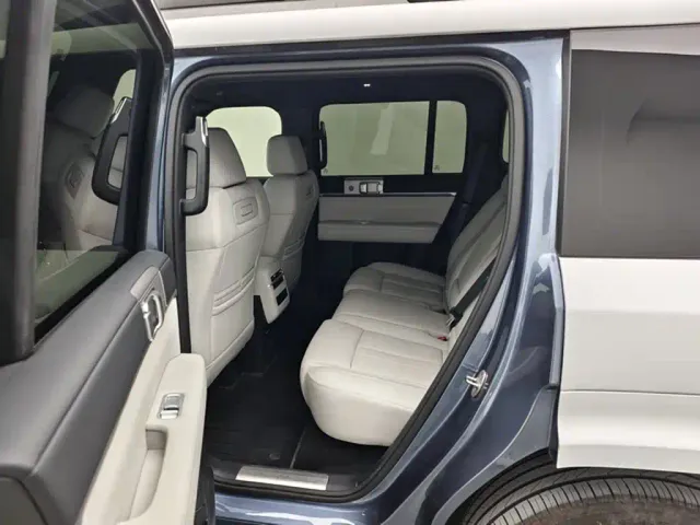 Fang Cheng Bao Titanium 7 2025 190KM All-Wheel Drive Max Edition — Фото автомобиля 7