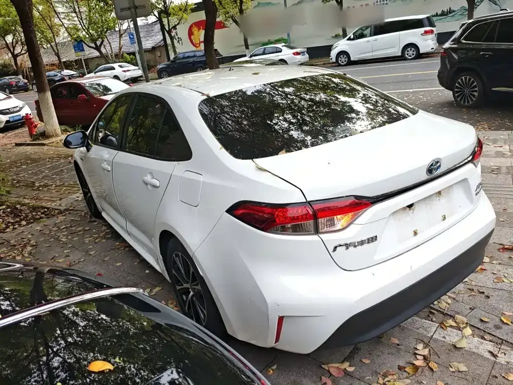 Toyota Levin 2023 Smart Hybrid 1.8L Leading Edition — Фото автомобиля 23