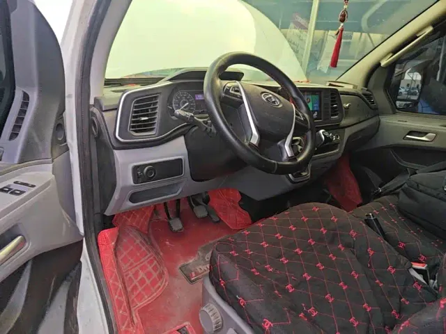Maxus Xintu V80 — Фото автомобиля 5