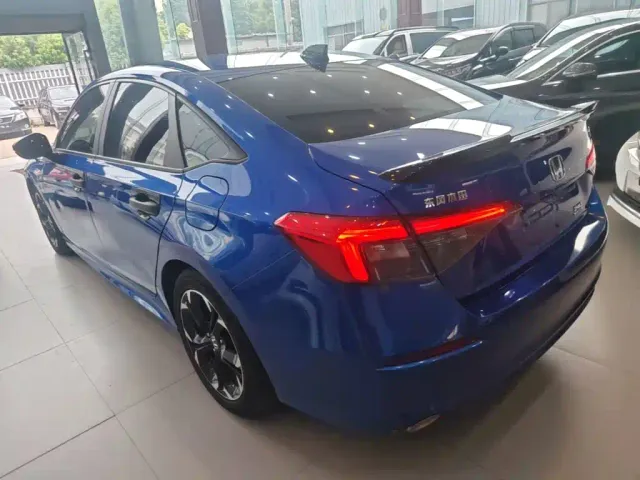 Honda Civic — Фото автомобиля 4
