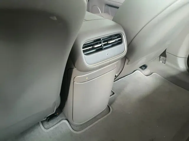 IM Motors LS6 — Фото автомобиля 5