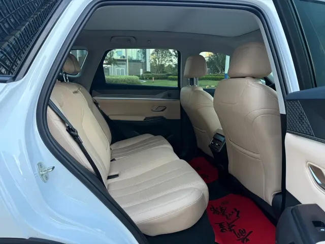 BYD Song Pro — Фото автомобиля 8