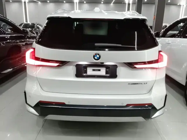 BMW X1 — Фото автомобиля 5