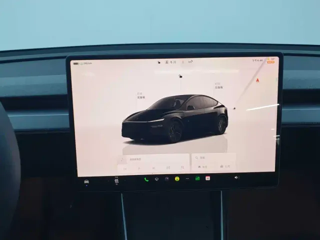 Tesla Model Y — Фото автомобиля 22