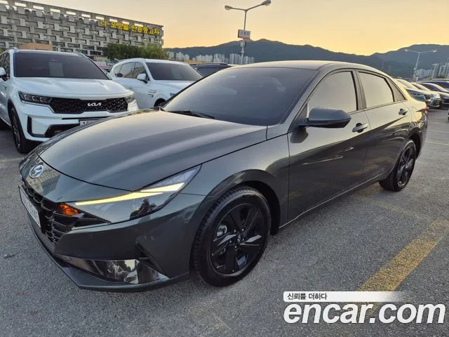 Hyundai AVANTE Avante (CN7) — Фото автомобиля 2