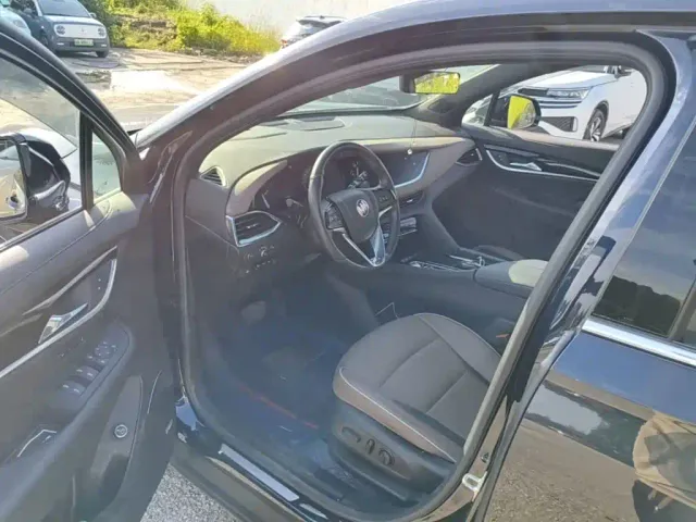 Buick Enclave — Фото автомобиля 15
