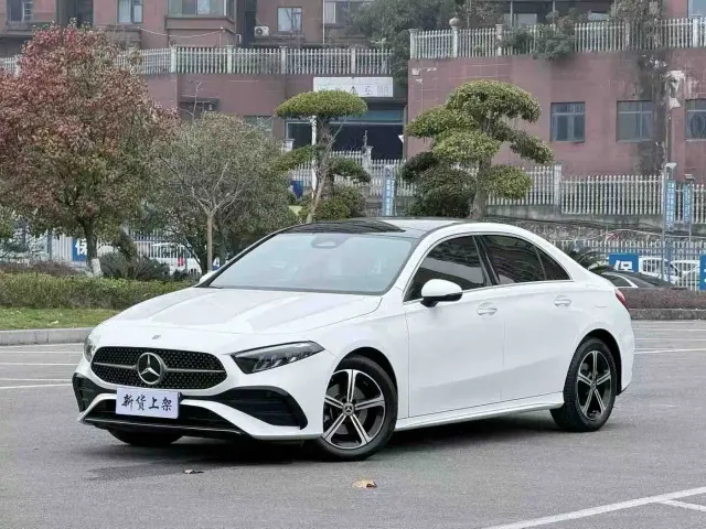 Фотография автомобиля — Mercedes-Benz A-Class