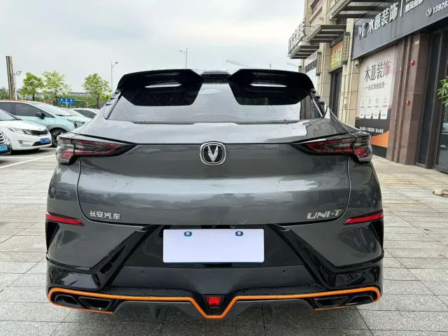 Changan UNI-T — Фото автомобиля 5