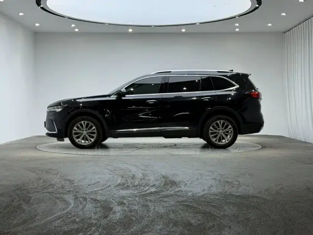 Buick Envision Plus — Фото автомобиля 4