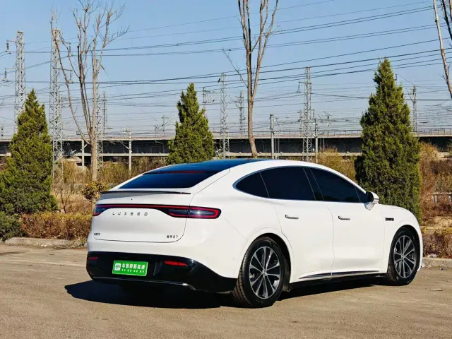 Luxeed R7 — Фото автомобиля 6